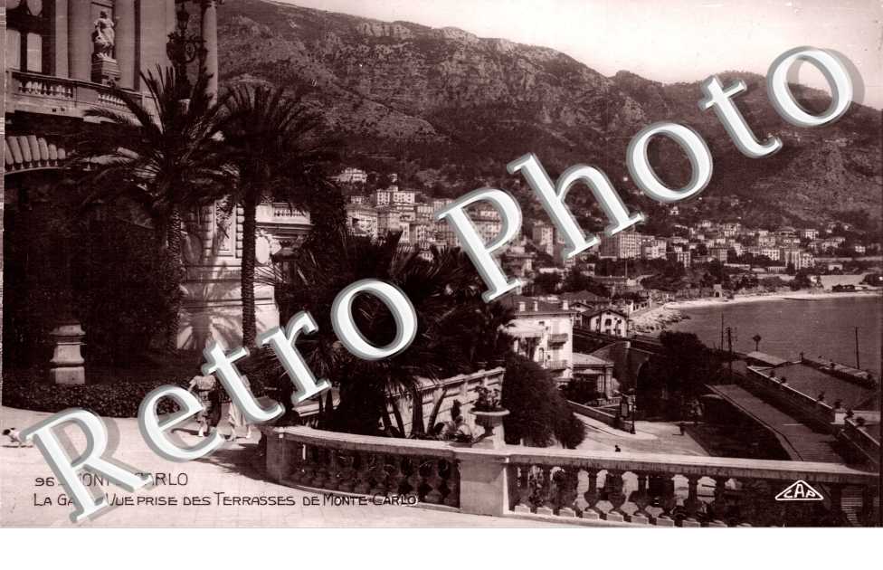 la gare vue prise des terrasses de Monte Carlo