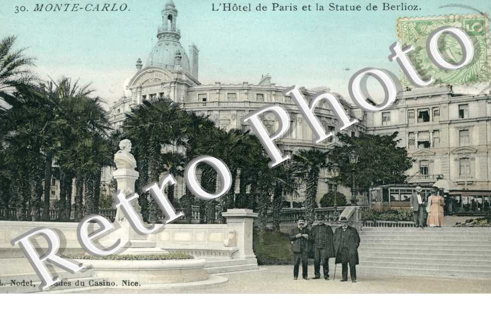 l&#039;Hôtel de Paris et la Statue de Berlioz