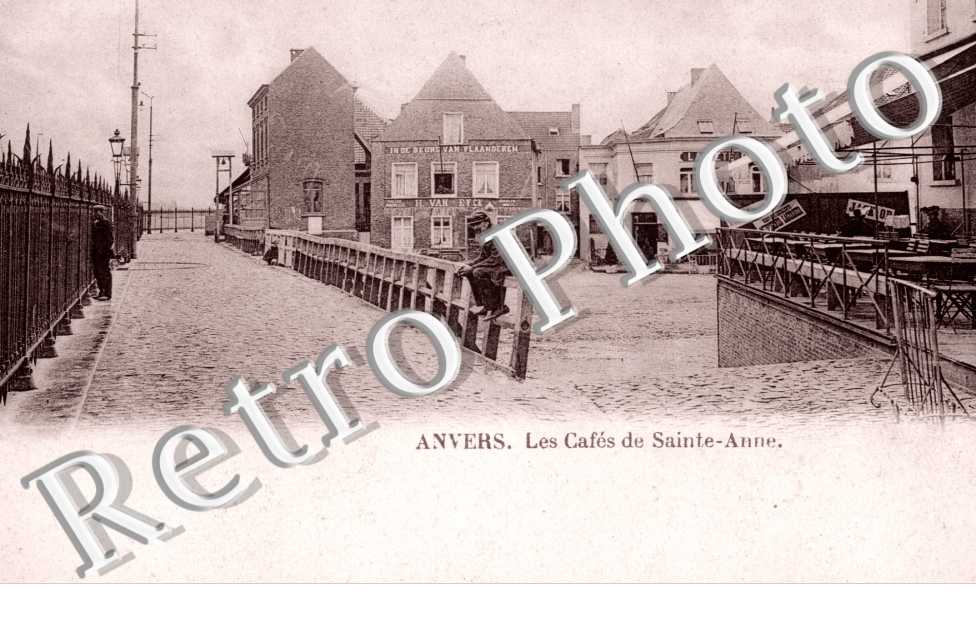 les Cafes de Sainte-Anne