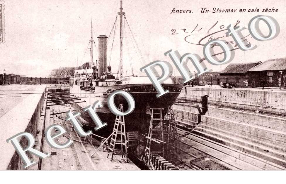 Un Steamer en cale seche