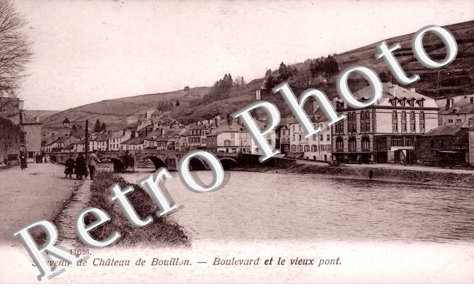 Boulevard et le Vieux Pont