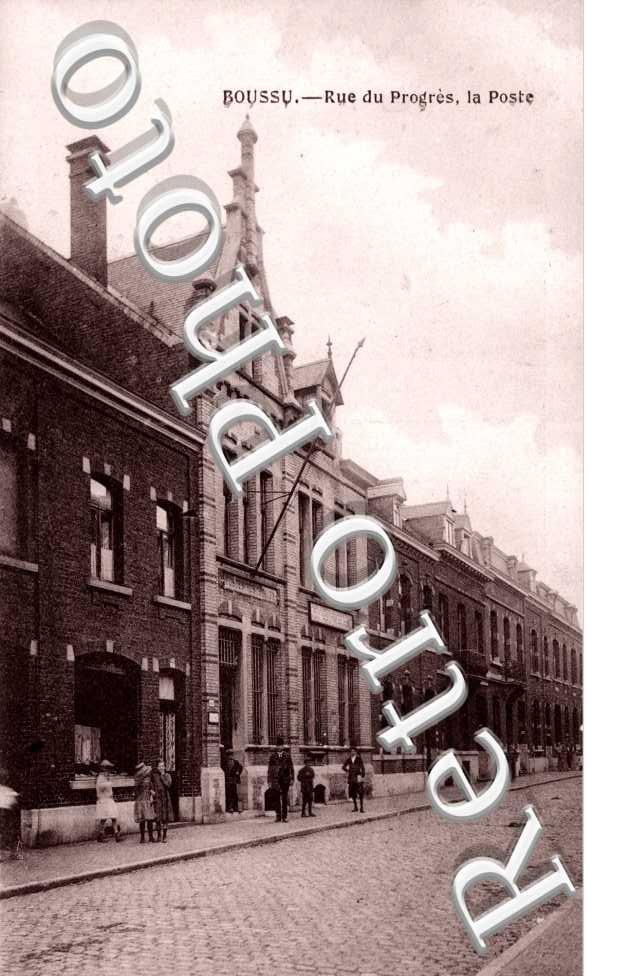 Rue du Progres, la Poste