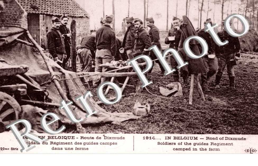Soldats du Regiment des guides campes dans une ferme