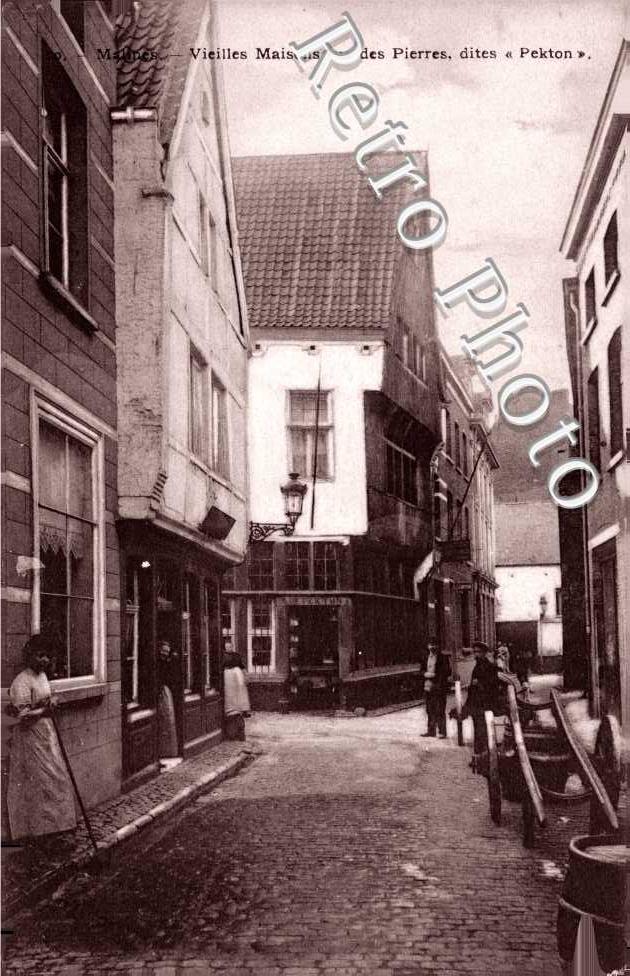 Vieilles maisons rue des Pierres
