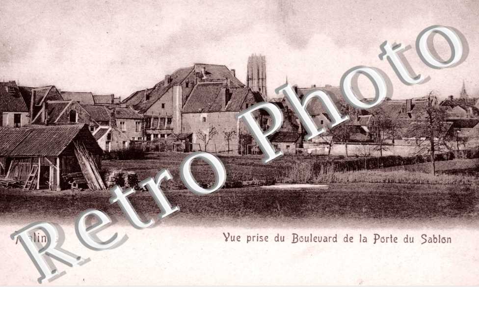 Vue prise du Boulevard de la Porte du Sablon