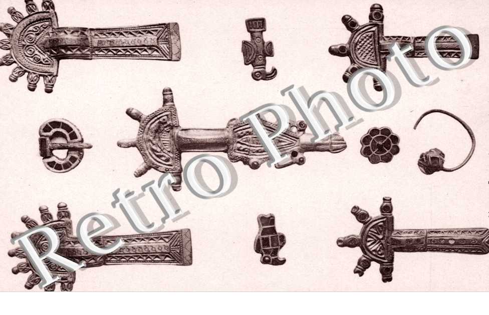 Musee Archeologique, Bijoux, cimentiere de Pry
