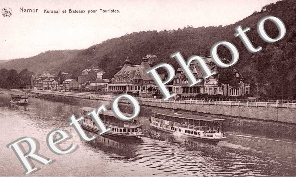 Kursaal et bateau pour Touristes