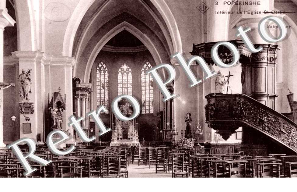 Interieur de l&#039;eglise saint jean