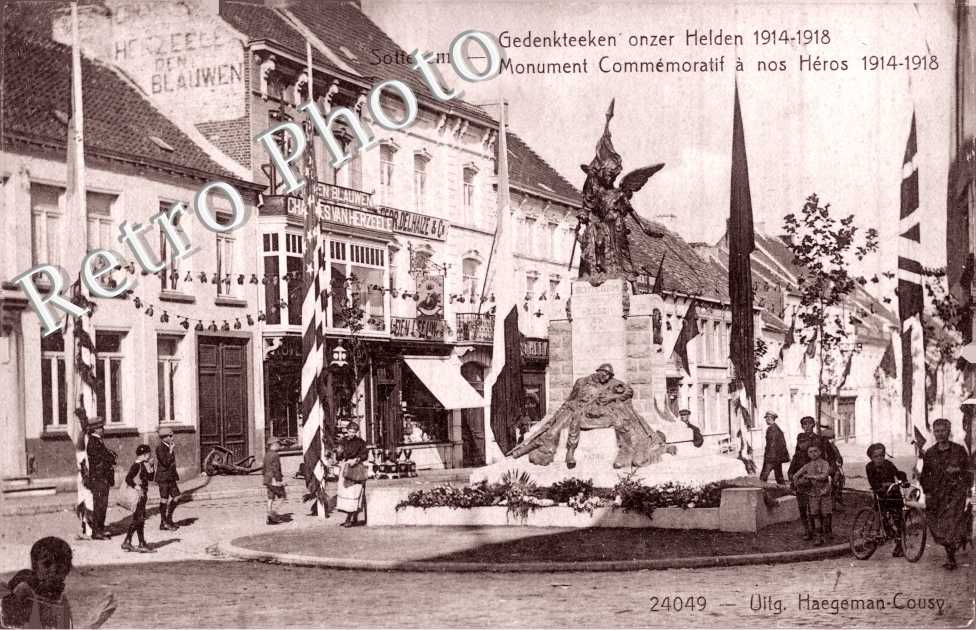 monument commemoratif a nos heros