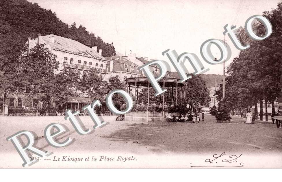 Le Kiosque et la Place Royale