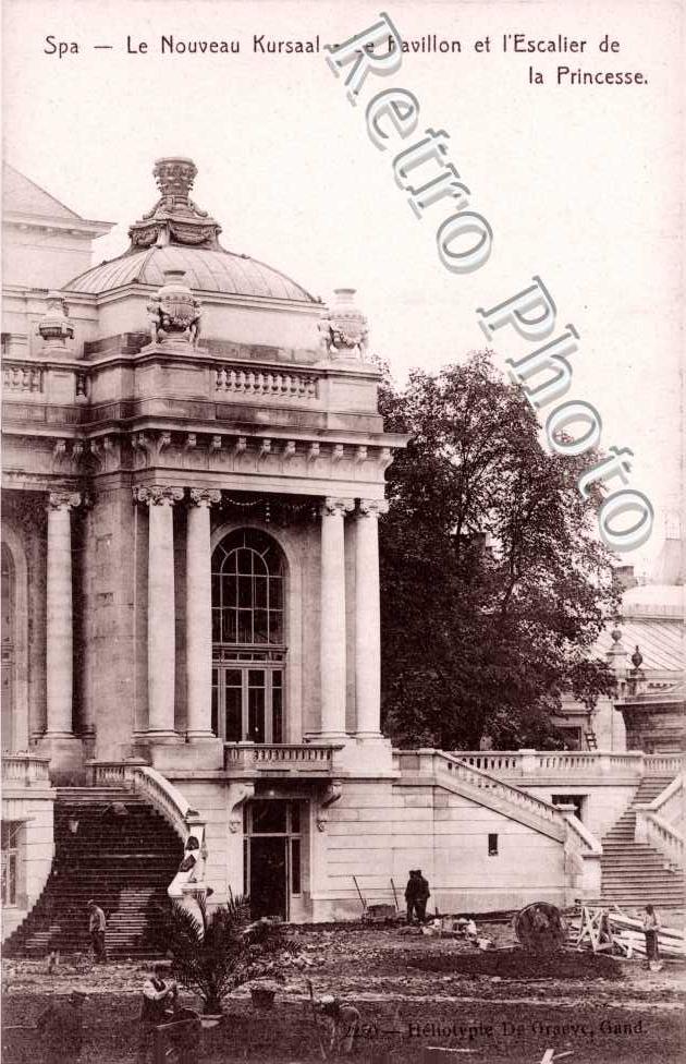 le pavillon et l&#039;escalier de la Princesse
