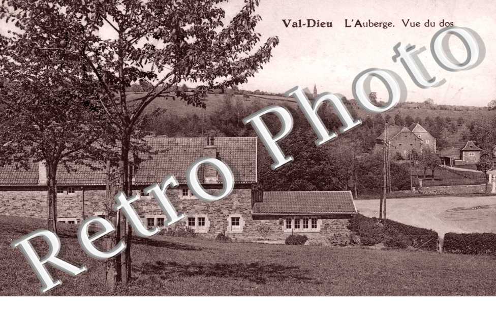 l&#039;Auberge, Vue du Dos