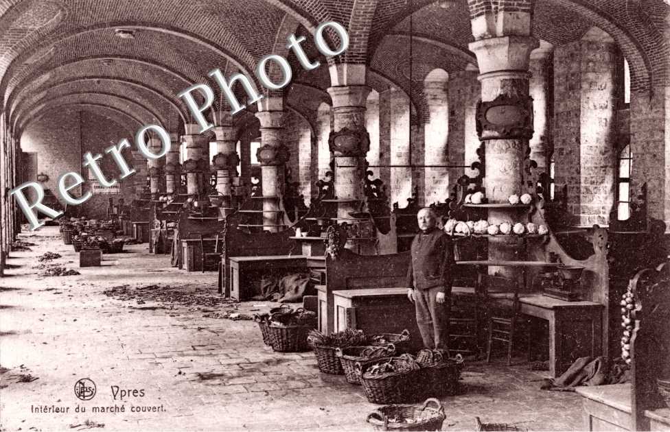 Interieur du Marche couvert