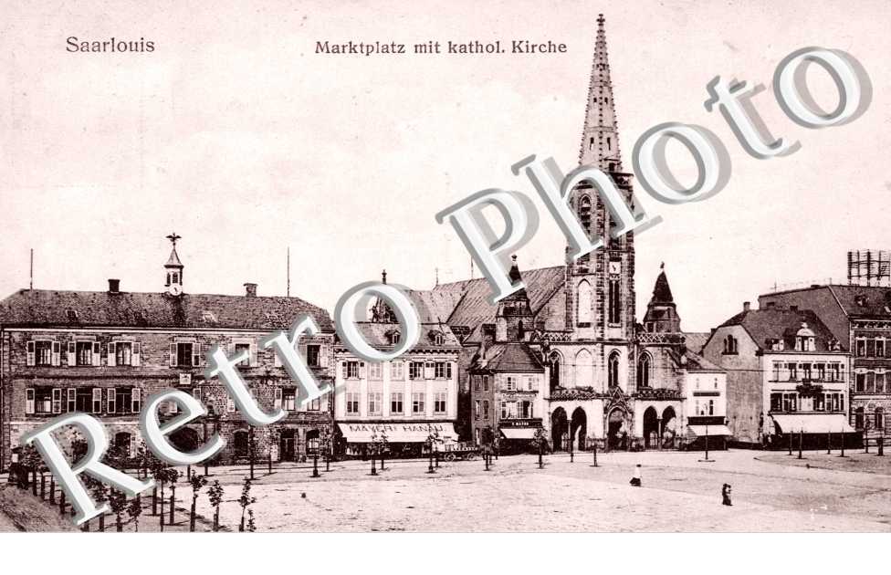 Markplatz mit Kathol. Kirche