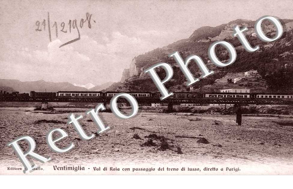 Val di Roia con passaggio del treno di lusso, diretto a Parigi