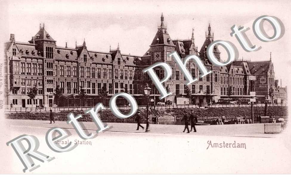 Centraal Station. La gare