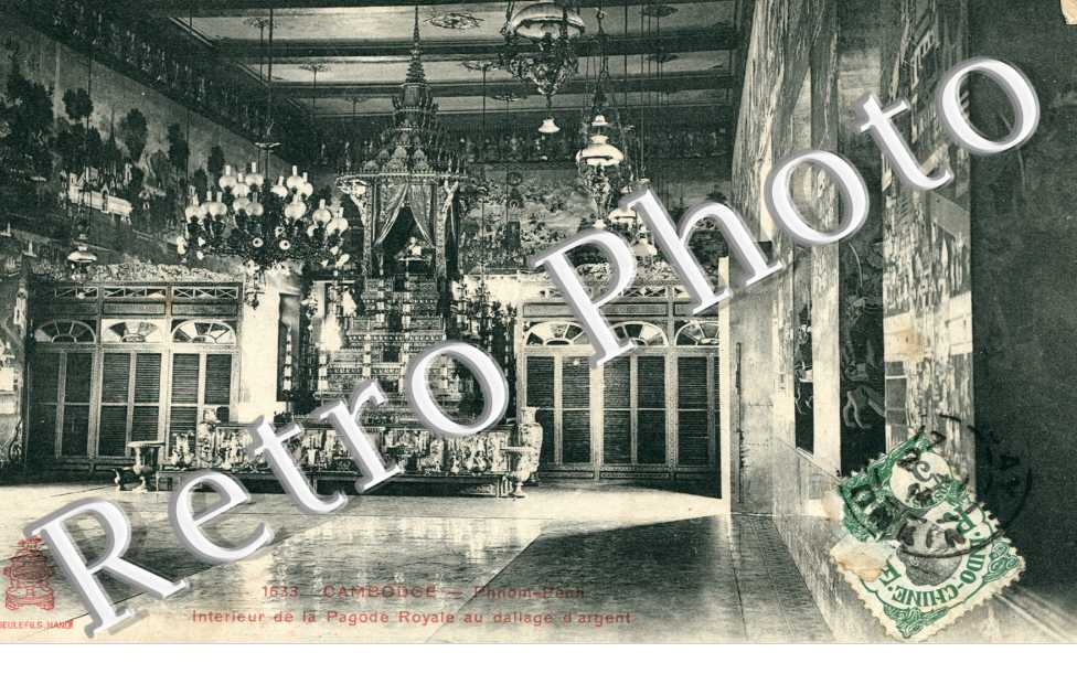 Interieur de la Pagode Royale au dallage d'argent