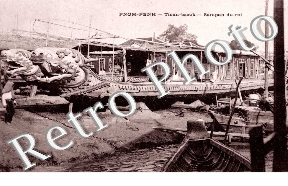 Tinan Bacok, Sampan du Roi