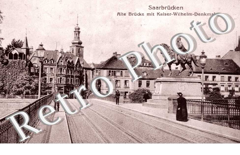 Alte Brucke mit Kaiser Wilhelm Denkmal