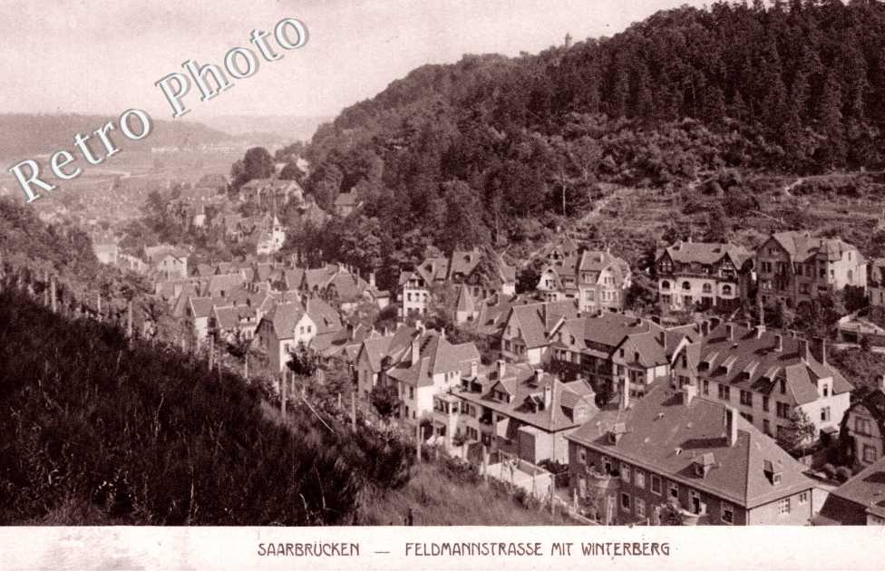 Feldmannstrasse mit Winterberg