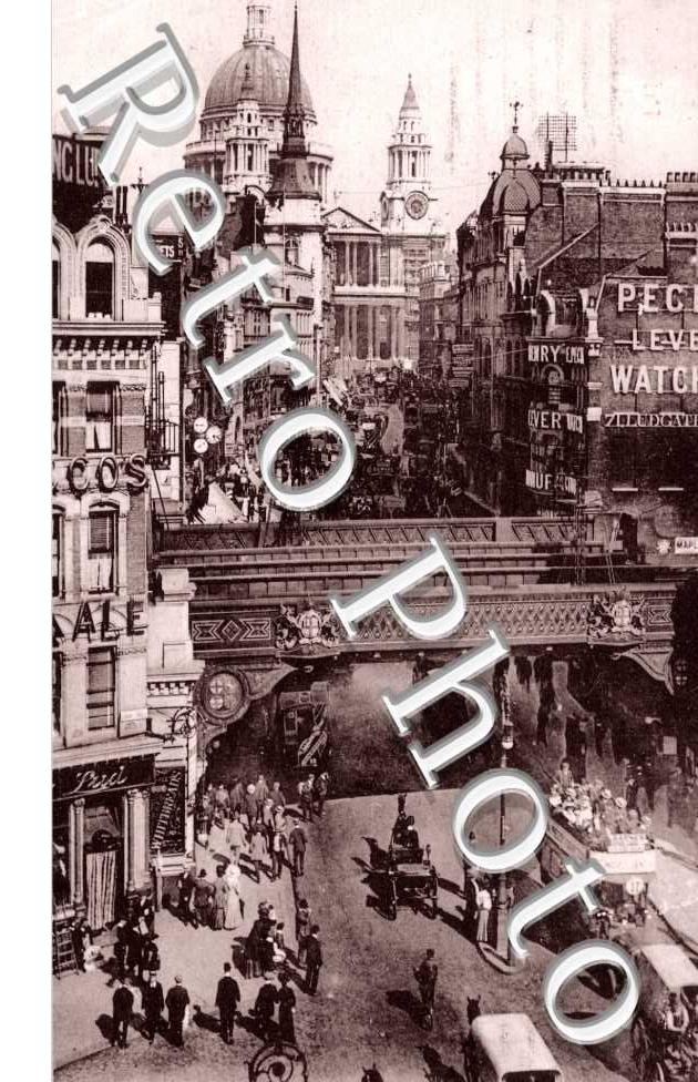 Saint Paul's Cathedral and Ludgate Hill