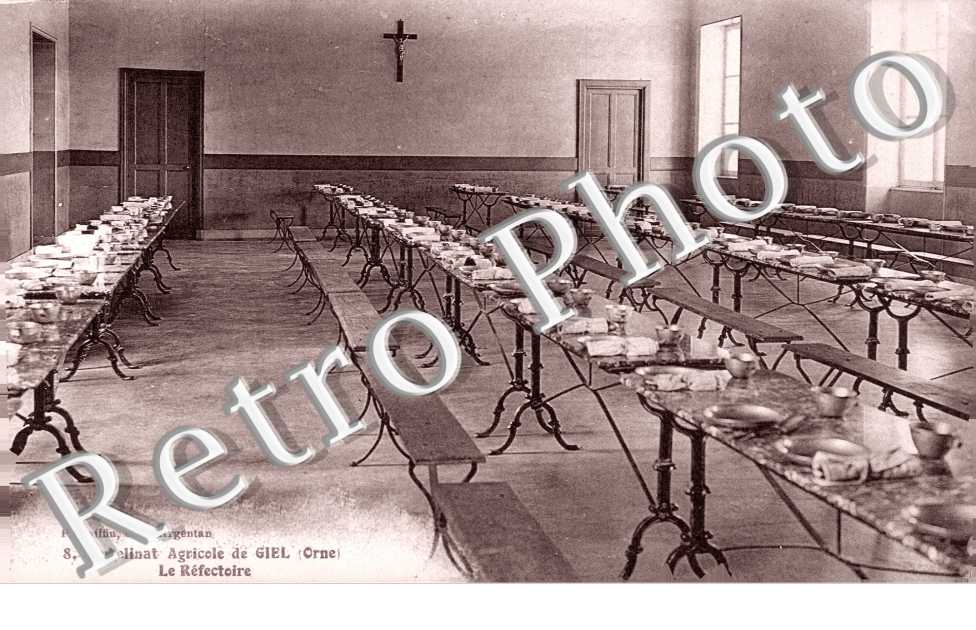 Orphelinat Agricole - Le Réfectoire