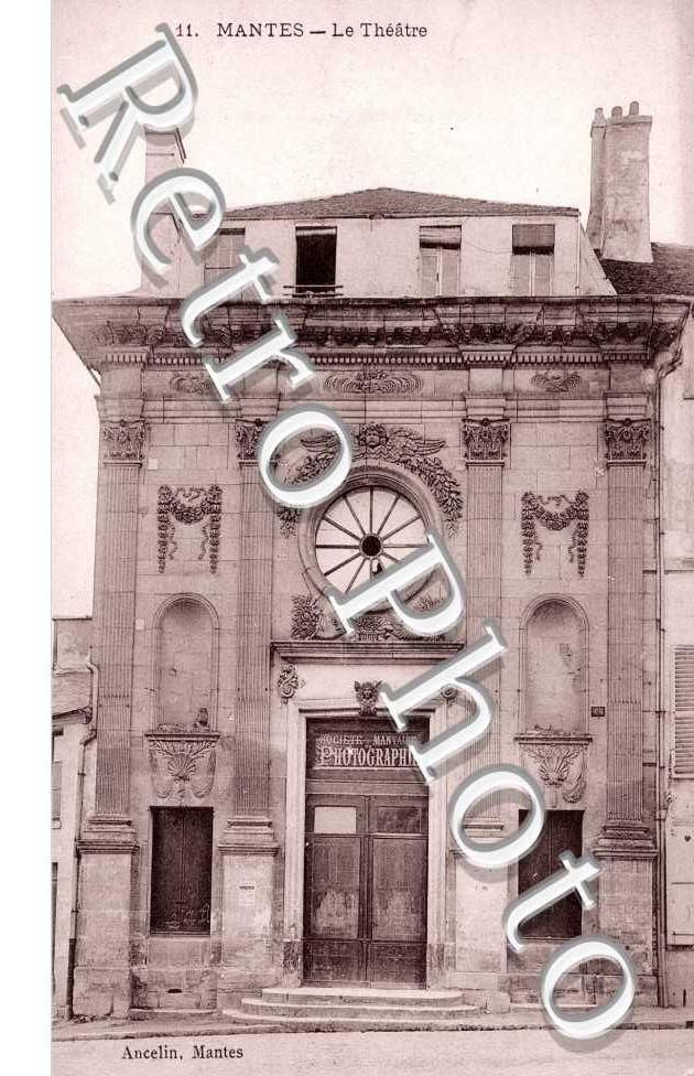 Le Theatre