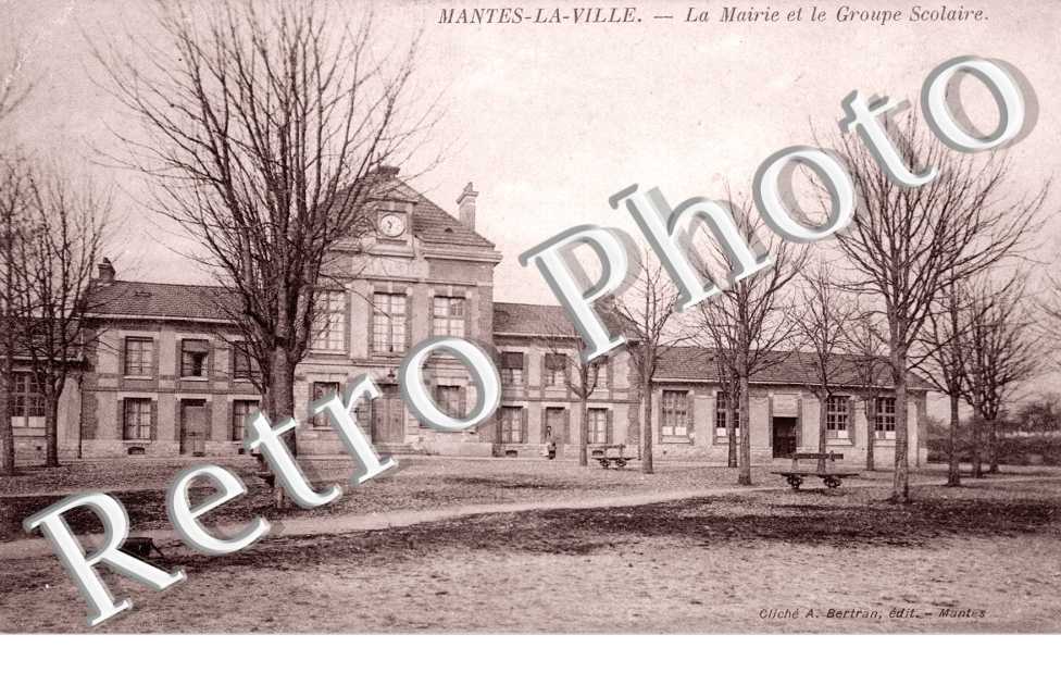 La Mairie et Groupe Scolaire