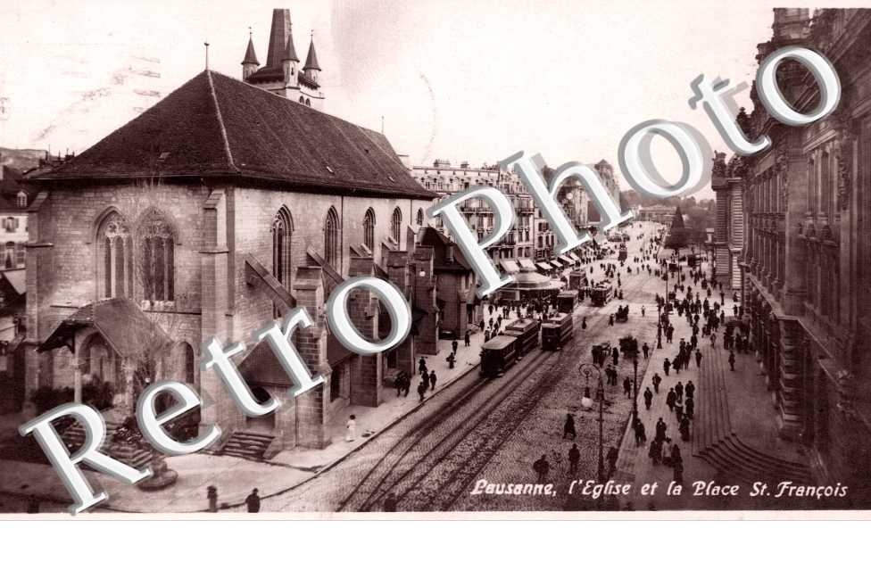 Place Saint-Francois et l&#039;eglise