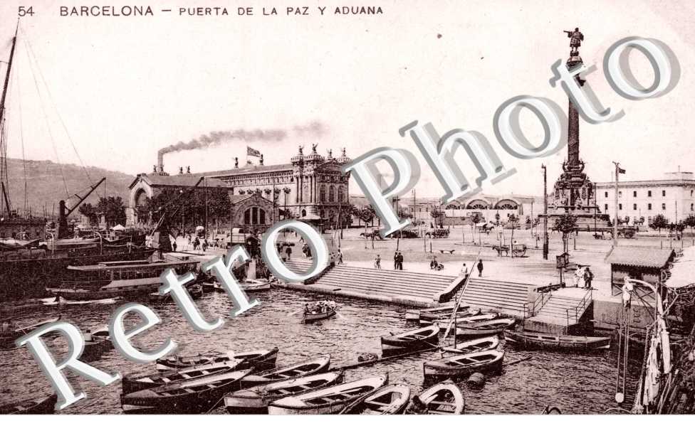 Puerta de la Paz y Aduana