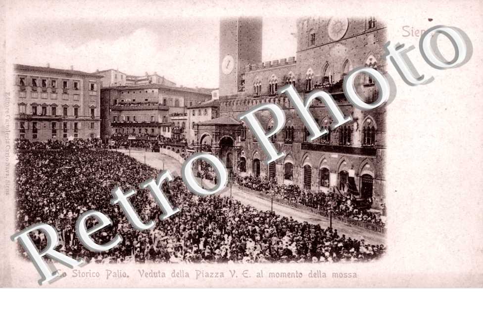 lo storico palio veduta della piazza vittorio emmanuele al momento della mossa