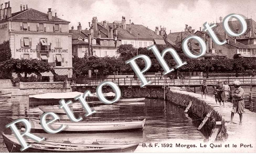 le quai et le port. il molo e il porto