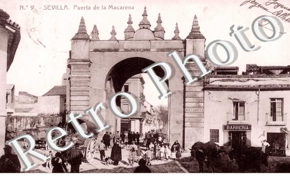 Puerta de la Macarena