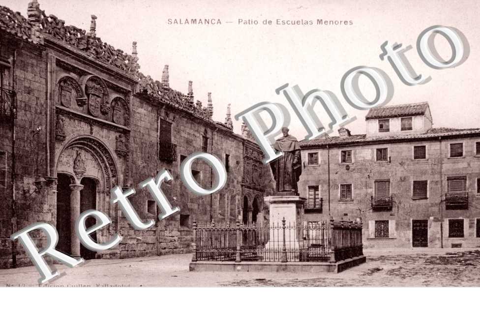 patio de Escuelas Menores 