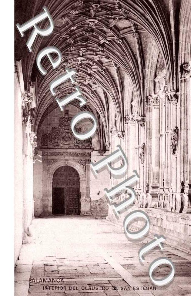 Interior del Claustro de San Esteban