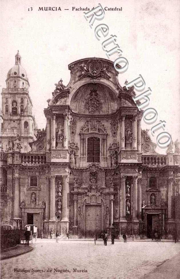 Fachada de la catedral