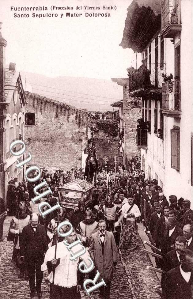 Santo Sepulcro y mater Dolorosa Procession del Viernes Santo