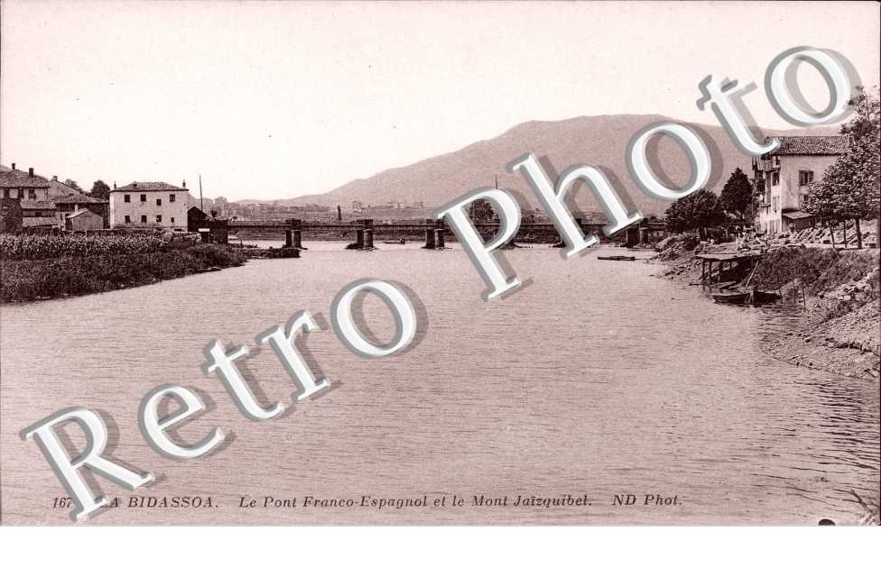 La Bidassoa - Le Pont Franco Espagnol et le Mont Jaïzquibel