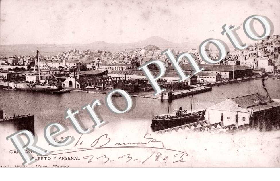 El puerto y arsenal