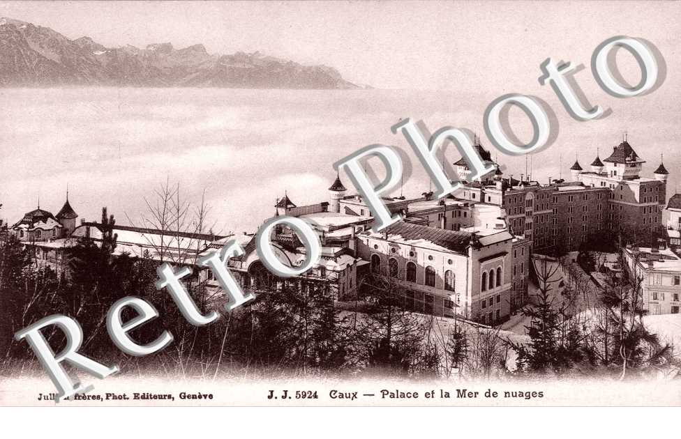 Palace et la mer de Nuages