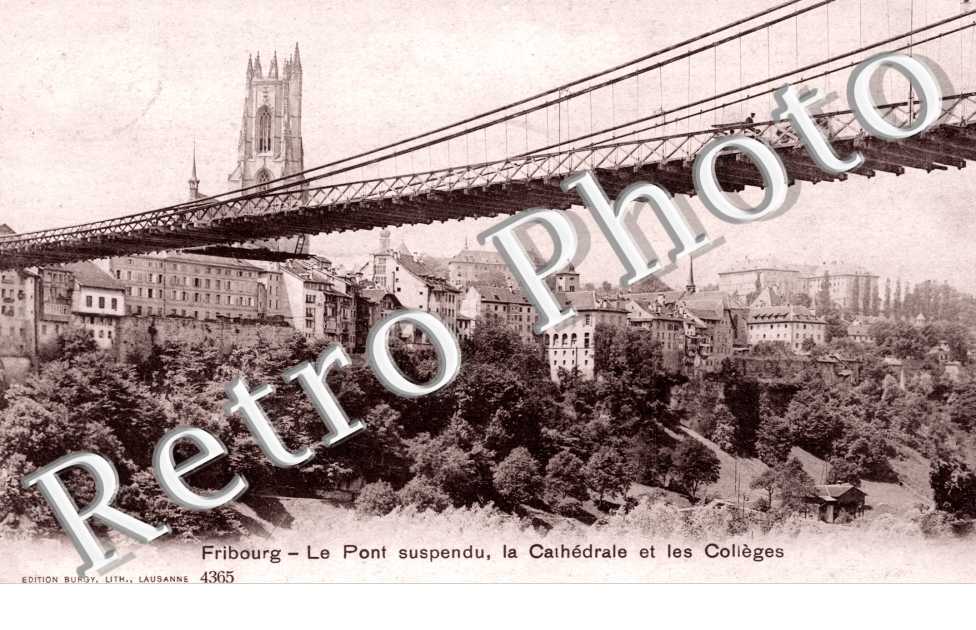le pont suspendu, la Cathedral et les Colleges