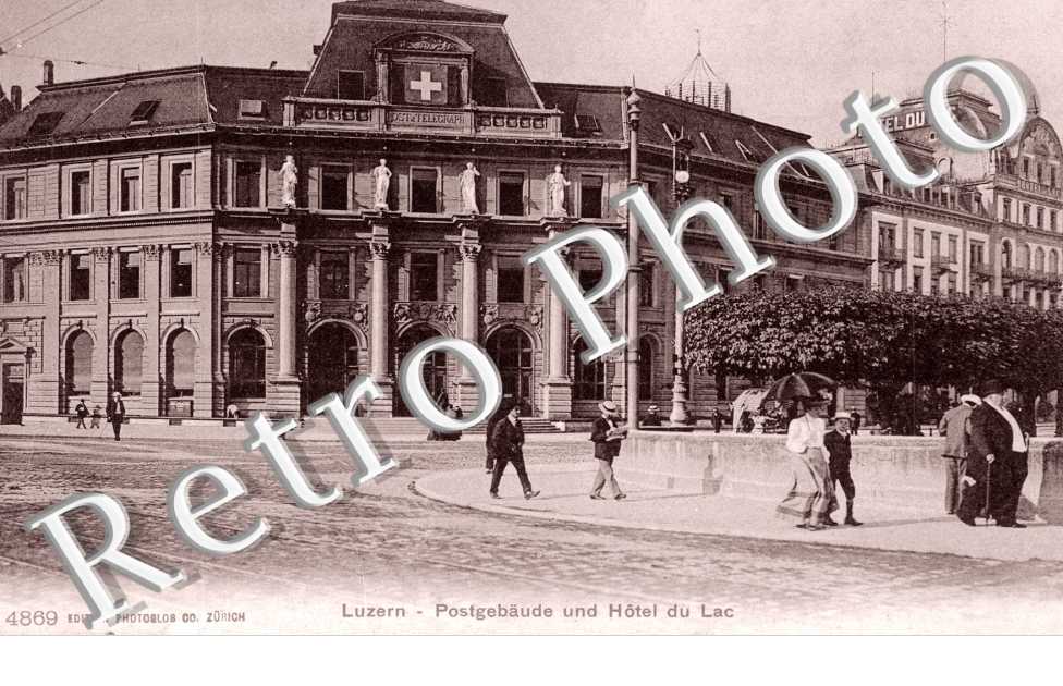 Postgebaude und Hotel du Lac