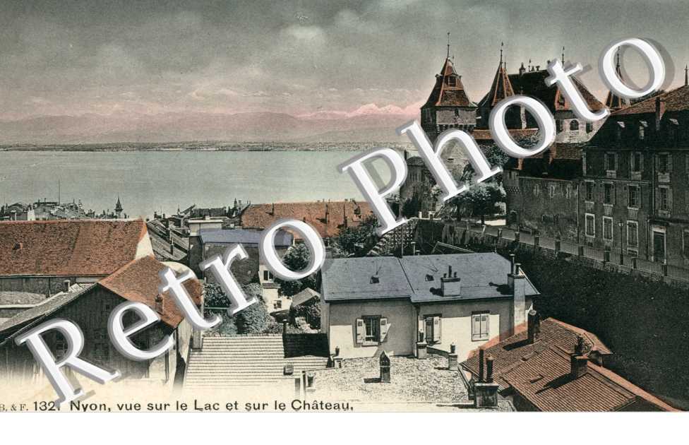 vue sur le Lac et sur le Chateau