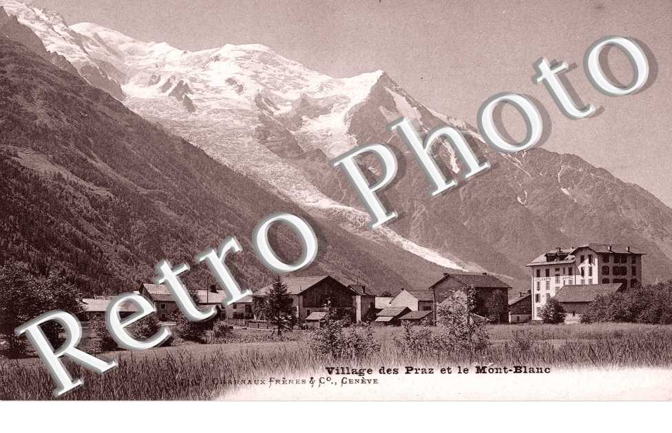 Village des Praz et le Mont-Blanc