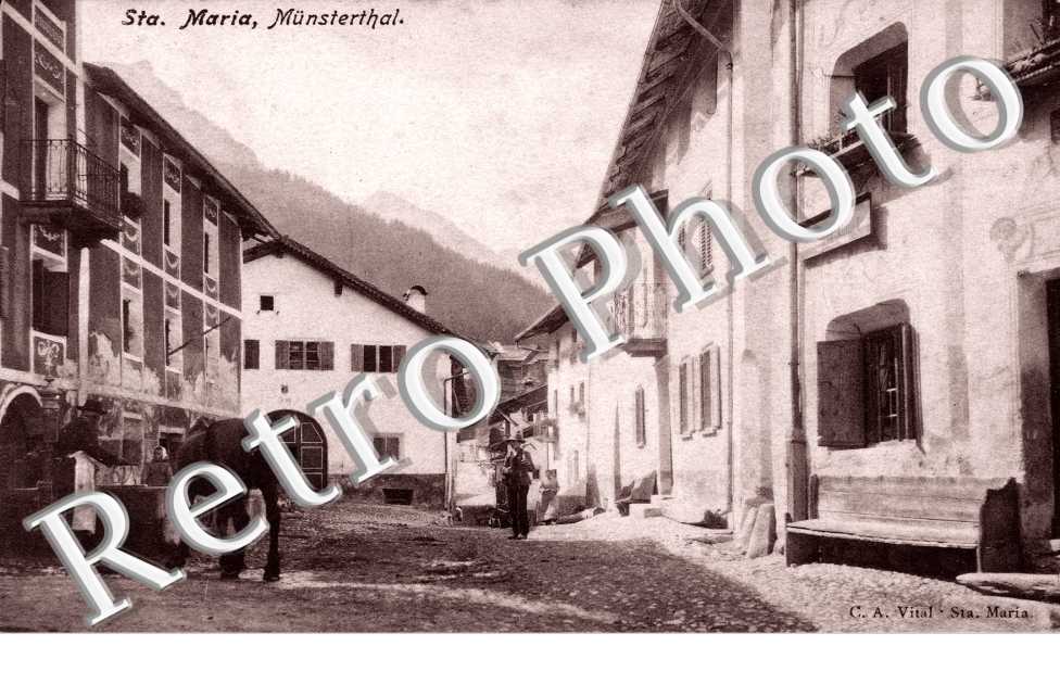 Intérieur du village