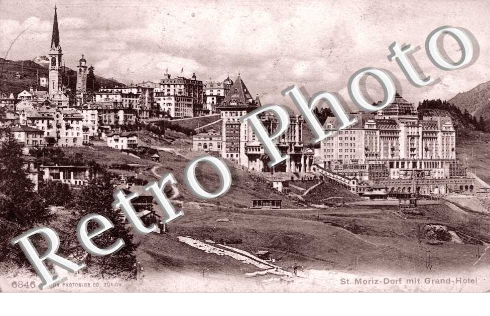 dorf mit Grand Hotel