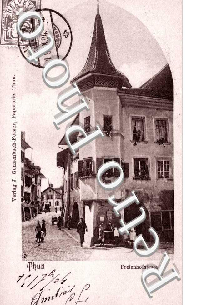 Freienhofstrasse. Ambiance du soir sur le lac de Thoune