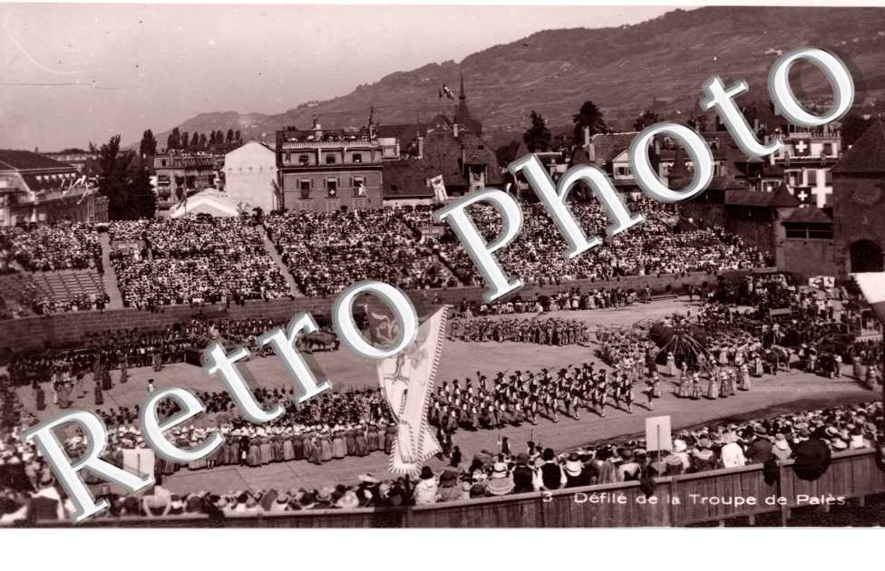 Fetes des Vignerons 4 au 11 aout 1905 - Defile de la Troupe de Pales