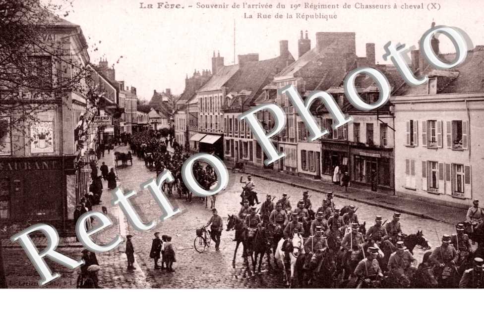 Rue de la Republique 19Â° Regiment de Chasseurs a cheval