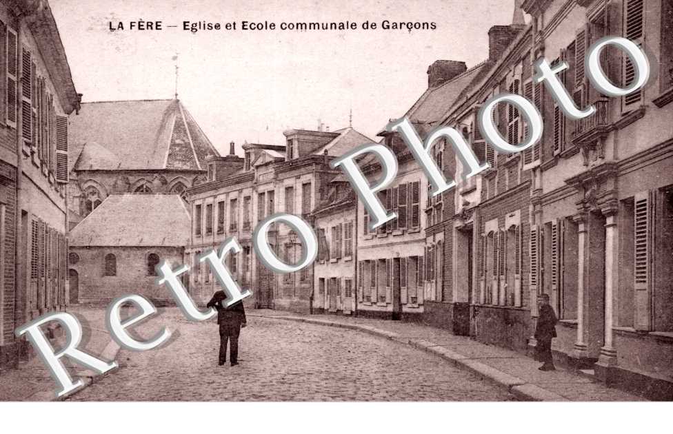 Eglise et Ecole Communale de Garcons